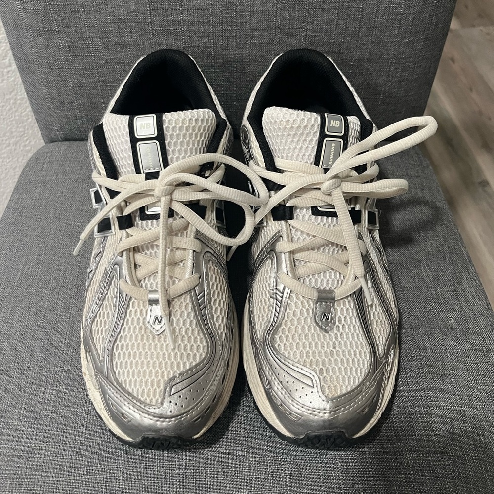 New Balance 1906R (GS)Silver/Black/WHITE GC1906ER